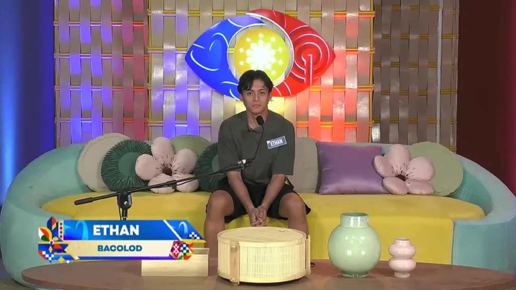 Ethan ng PBB Collab 3.0 sa confession room habang pinag-uusapan ang bagong bahay ni Kuya