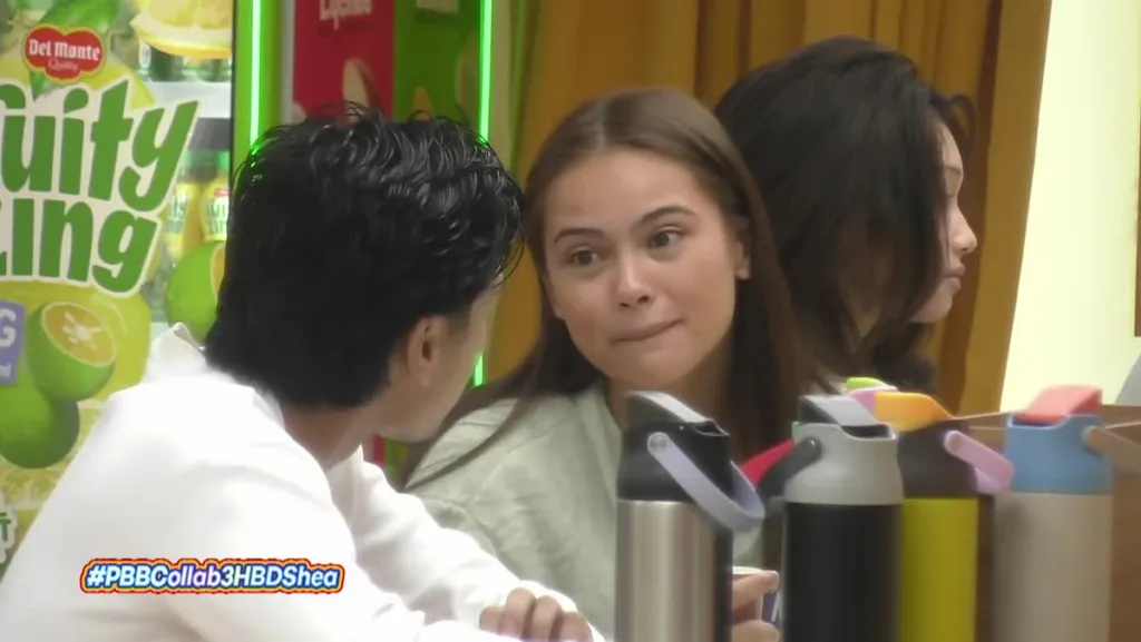 Nicole at Primo ng PBB Collab 3.0 habang nagkukwentuhan tungkol sa kanilang mga kapatid